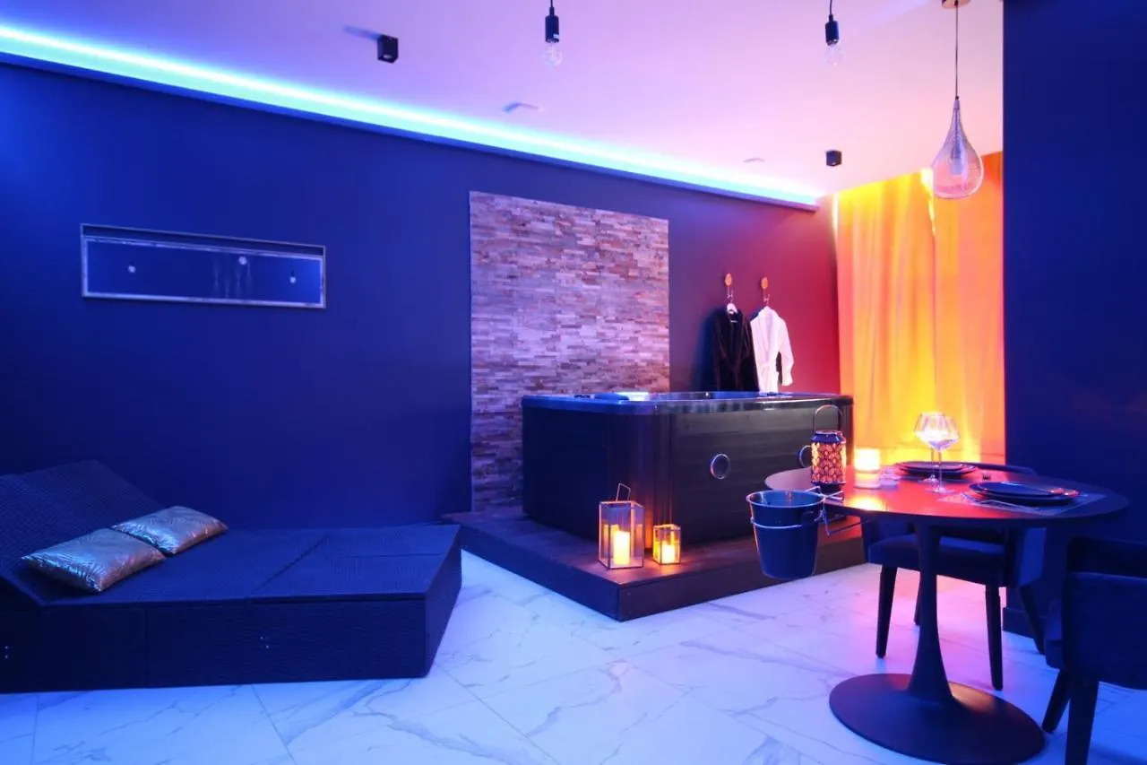 Suite Blue Jacuzzi Le Breuil